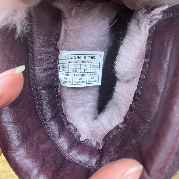 Uggs ankle boots 🥾 lace up, faux fur, non-slip, ladies size 6 - Picture 4 of 9